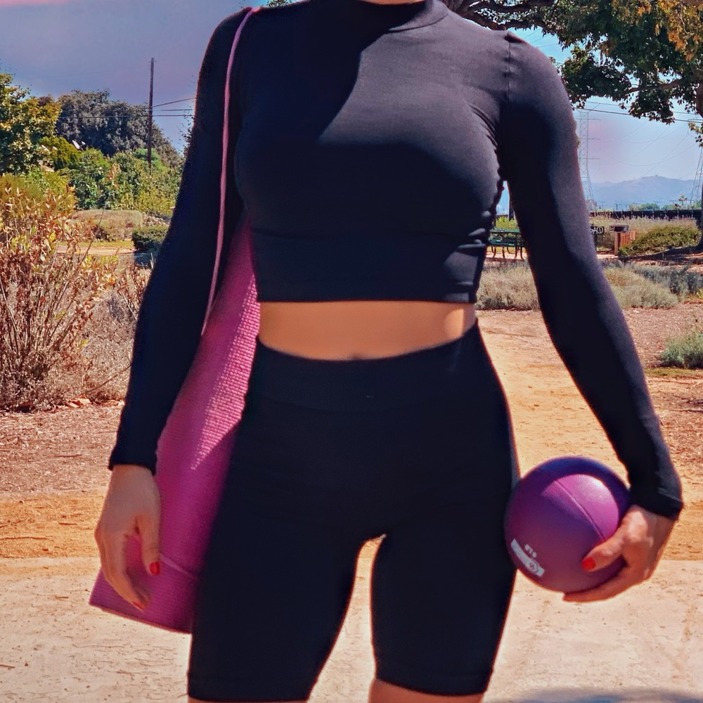 Once size long sleeve crop